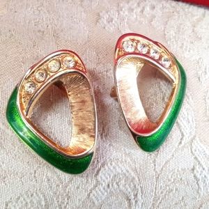 Beautiful vintage triangle gold and green with stones clip on earrings